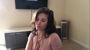 Сестра дрочит брату порно видео смотреть онлайн на порноберлога