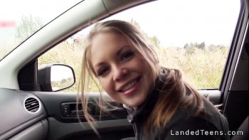 Туб в машине