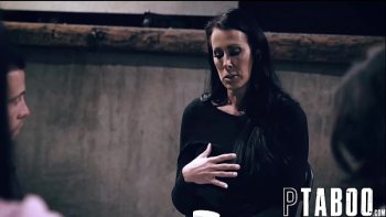 Но продолжает наблюдать