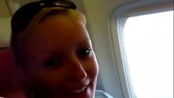 Анальный секс в самолете