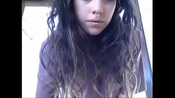 Где ее не особо балуют обновками и карманными деньгами