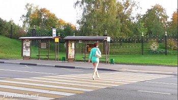 Порно прозрачное платье на улице